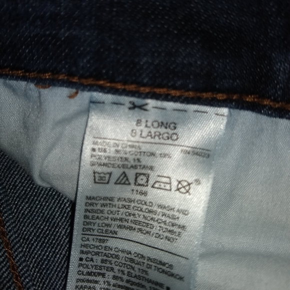 Old Navy Original Mid Rise Jeans - Picture 5 of 10